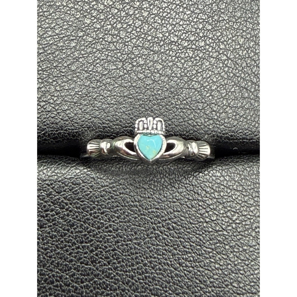 New Condition Turquoise Claddagh Ring Size 7 J30
